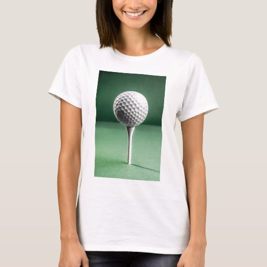 Golf Ball on T-Shirt (Vorderseite)