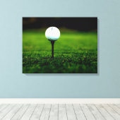 Golf Ball on T-Shirt, Rich Green Turf Canvas Print Leinwanddruck (Insitu (Holzboden))