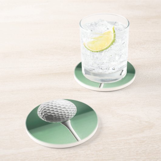 Golf Ball on T-Shirt Sandstein Untersetzer (Seite)