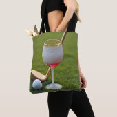 Golf Ball Weinglas mit Goldrausch Tasche (Von Nahem)