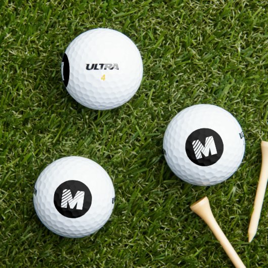 Golf Ball with Black and White Initial Letter Mark (Insitu Gras)