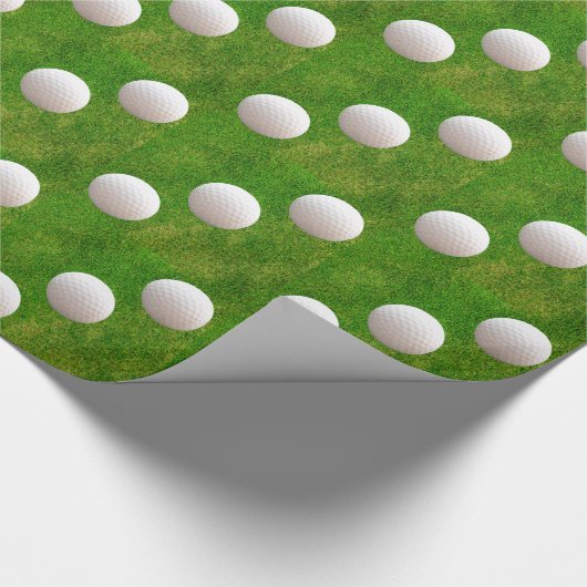 Golf Balls auf grünem Gras Geschenkpapier (Ecke)