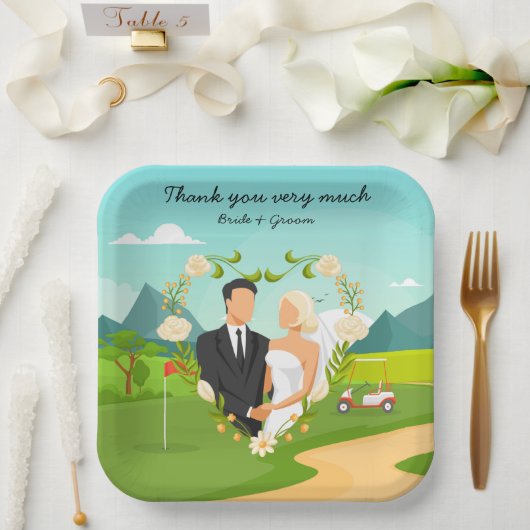 Golf Bride and Groom auf dem Golfplatz Wedding Pappteller (Hochzeit)