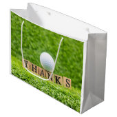 Golf-Dankeskarte mit Golfball auf Tee Große Geschenktüte (Vorderseite Schrägansicht)