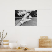 Golf Glove Holding Ball auf dem Weg Poster (Küche)