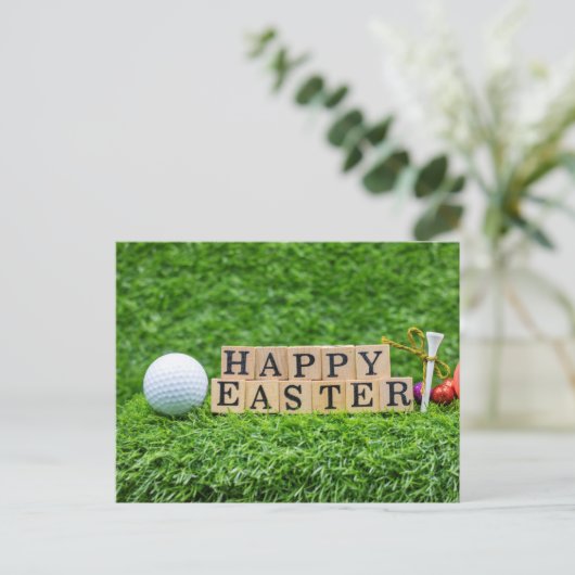 Golf Happy Oster to Golfer mit Kugel auf Grün Postkarte (Stehend Vorderseite)