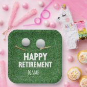 Golf Happy Rente im grünen Hintergrund Pappteller (Party)