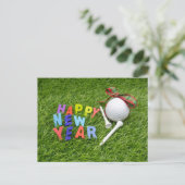Golf Happy Silvester mit Golfball auf grünem Gras Postkarte (Stehend Vorderseite)