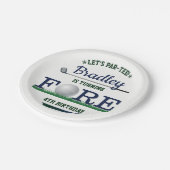 Golf PAR-T-SHIRT 4. Geburtstag Pappteller (Schrägansicht)