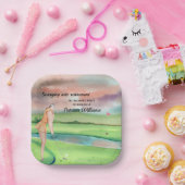 Golf-Rente-Frau Swinging auf dem Grünen Pappteller (Party)