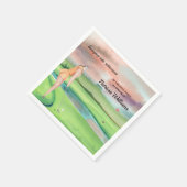 Golf-Rente-Frau Swinging auf dem Grünen Serviette (Ecke)