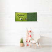 Golf-Ruhestand mit Golfball auf Grün Banner (Insitu)