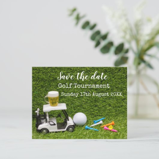 Golf Save the Date Golf Turnier auf grünem Announ Ankündigungspostkarte (Stehend Vorderseite)
