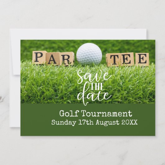 Golf Save the Date mit Golfball auf Grün Einladung (Vorderseite)