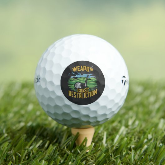 Golf-Waffe der Grasvernichtungskunst Golfball (Insitu T-Shirt)