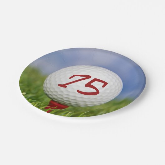Golfball 75. Geburtstag Pappteller (Schrägansicht)