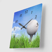 Golfball auf Abschlag Quadratische Wanduhr (Winkel)