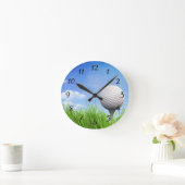 Golfball auf Abschlag Runde Wanduhr (Zuhause)