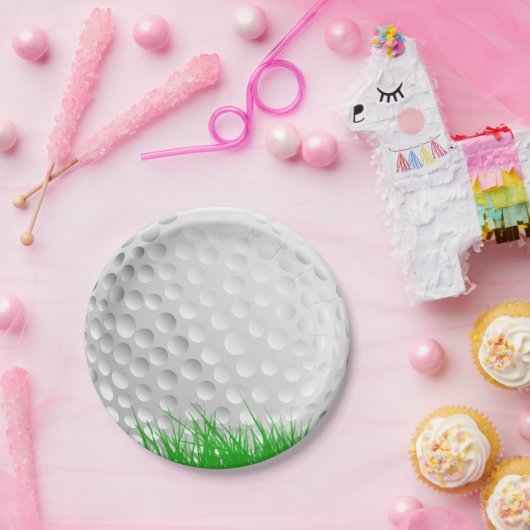 Golfball auf Gras Pappteller (Party)