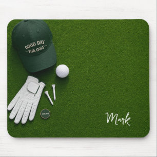 Golfball auf Grün bereit zum Abschlag Mousepad