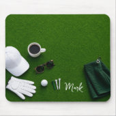 Golfball auf Grün bereit zum Abschlag Mousepad (Vorne)
