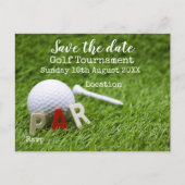 Golfball auf Grün Save the Date für Golfer Ankündigungspostkarte (Vorderseite)