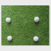 Golfball auf grünem Gras Geschenkpapier (Flach)