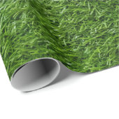 Golfball auf grünem Gras Geschenkpapier (Rolleneckpunkt)