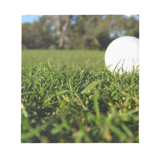 Golfball auf Kurs Notepad Notizblock (Vorderseite)