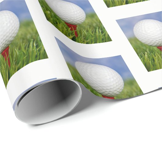 Golfball auf rotem Tee Geschenkpapier (Rolleneckpunkt)