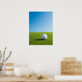 Golfball auf sonniger Fairway-Szene Poster (Küche)