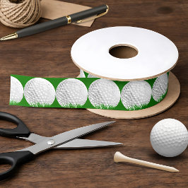 Golfball im Gras Satinband