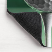 Golfball im T-Shirt Mousepad (Ecke)