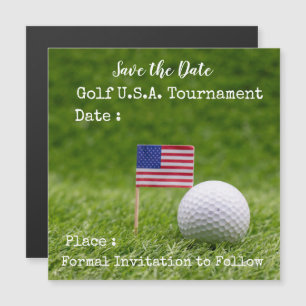 Golfball mit den USA Flagge auf grünem Gras Magneteinladung