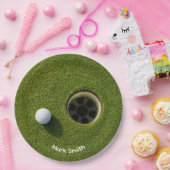 Golfball neben Loch auf grünem Gras Golfplatz  Pappteller (Party)