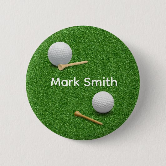 Golfball und Tee auf grünem Gras Knopf Button (Vorderseite)