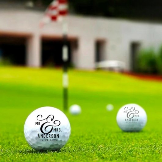 Golfbälle mit modernen Namen Datum schwarzer Text
