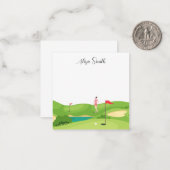 Golfer Frau ist auf dem Golfplatz auf grünem Gras Mitteilungskarte (Vorderseite/Rückseite Beispiel)