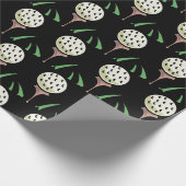 Golfer Geschenk Oversified Golf Balls Gold T-Shirt Geschenkpapier (Ecke)