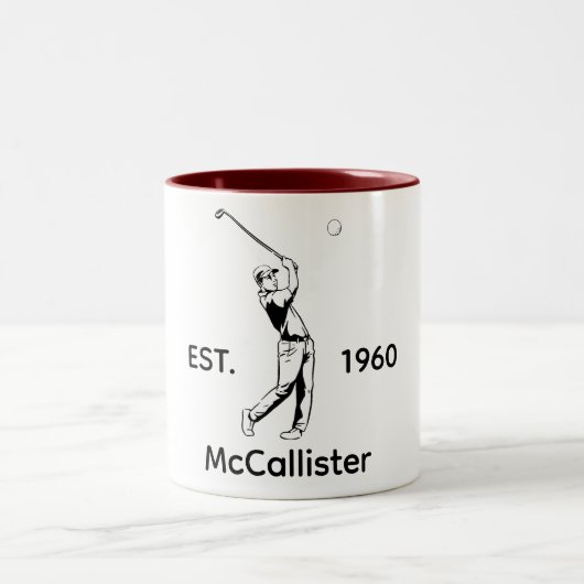 Golfer Personalisiert und Jahr Zweifarbige Tasse (Mittel)