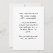 Golferin mit rosa Golfwagen auf rosa Einladung (Rückseite)