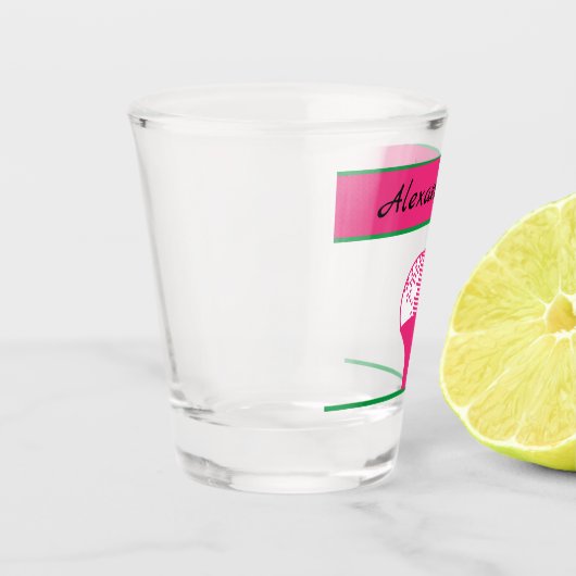 Golfername der Frau Pink Golf Ball auf dem T-Shirt Schnapsglas (Links)