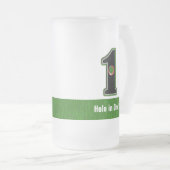 Golfers Loch in One. Glück oder Geschick? Reisemug Mattglas Bierglas (VorderseiteRechts)