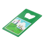 Golfgeschenk - T-Shirt-Off & Putting Cartoon. Geldbeutel Flaschenöffner (Vorderseite Schrägansicht)