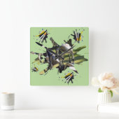 Golfklubs und T-Shirts, Abstrakte Kunst, Quadratische Wanduhr (Zuhause)