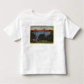 Golfspieler mit Golden gate bridge im Hintergrund Kleinkind T-shirt (Vorderseite)