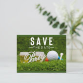 Golfturnier Save the Date auf Grün Ankündigungspostkarte (Stehend Vorderseite)