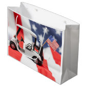 Golfwagen und Flagge Amerikas unter amerikanischer Große Geschenktüte (Vorderseite Schrägansicht)