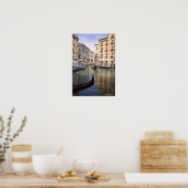 Gondeln in einem Kanal, Venedig, Italien Poster (Küche)