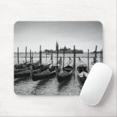 Gondeln in Venedig in Schwarz-Weiß Mousepad (Mit Mouse)